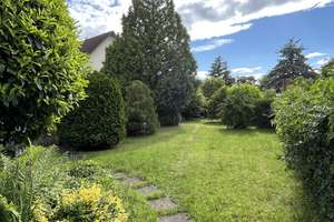 Haus mit viel Platz auf einem tollen Grundstück.