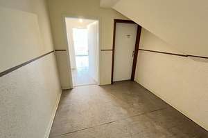 Tolle modernisierte 2- Zimmer Wohnung im Dachgeschoss! – Röntgenplatz 1, 45143 Altendorf, Essen – Vorschaubild 6