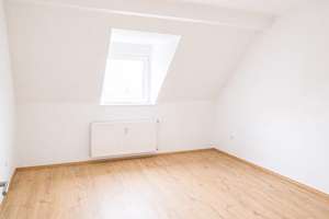 Vermietete 4,5-Zimmer-Dachgeschosswohnung mit Terrasse – kernsaniert in Hamm-Herringen – Die vollständige Adresse der Immobilie erhältst du vom Anbieter., 59077 Herringen, Hamm – Vorschaubild 5
