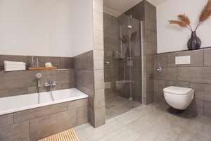 Neubauwohnung im Tabakquartier. Urbanes Wohnen mit Parkett, EBK und großem Balkon