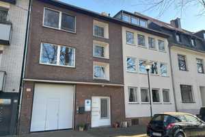 Mehrfamilienhaus mit Büroeinheit und Halle – Krefeld – Vorschaubild 1