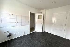 Renovierte 3-Zimmer-Wohnung mit Mietergarten in Geestemünde – Sylterweg 8, 27570 Wulsdorf, Bremerhaven – Vorschaubild 6