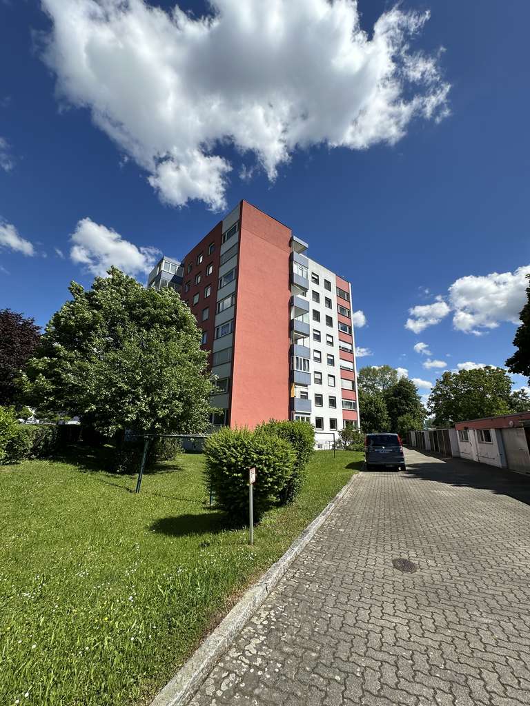 Immobilie in Grenzach-Wyhlen - Hochinteressanter Preis , sehr gepflegte Wohnung im Hochparterre, nicht vermietet - Bild 1