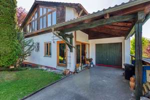 Einfamilienhaus mit Wohlfühlcharakter in begehrter Lage von Raubling/Pfraundorf! – Die vollständige Adresse der Immobilie erhältst du vom Anbieter., 83064 Raubling – Vorschaubild 4