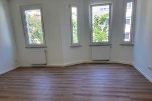 Stilvoll und hochwertig renovierte 3-Zimmer-Altbauwohnung in Nürnberg
