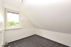 Südstadt: Gepflegtes, großes Haus mit 3 Wohnungen, Garten + Garage ... – Die vollständige Adresse der Immobilie erhältst du vom Anbieter., 38126 Südstadt-Rautheim-Mascherode, Braunschweig – Vorschaubild 16