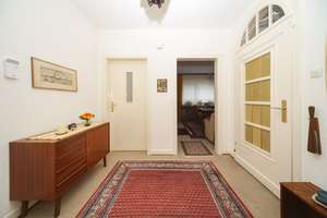 Großzügiges Zweifamilienhaus mit weitläufigem Grundstück, zwei Garagen und vielseitigem Nutzungs – 44339 Eving (Ortsteil), Dortmund – Vorschaubild 4