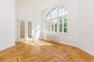 Joli Coeur- Helle Altbauwohnung mit moderner Ausstattung & Stellplatz in ruhigem Denkmal-Ensemble – Die vollständige Adresse der Immobilie erhältst du vom Anbieter., 14059 Charlottenburg, Berlin – Vorschaubild 4