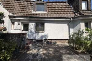 Reihenhaus mit Potenzial in guter Lage von Oberhausen – Teutoburger Straße 217, 46119 Klosterhardt-Süd, Oberhausen – Vorschaubild 2