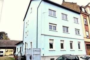 Großes Grundstück, 3 Familienhaus, Scheune, Garagen - viele Nutzungsmöglichkeiten – Mannheim – Vorschaubild 1