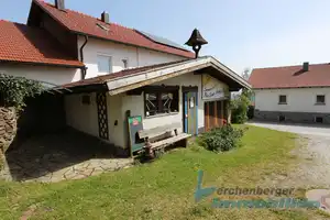 *** Tolles Wohnhaus mit vielseitig nutzbarer Gaststube in Höhenlage Nähe Langfurth/Schöllnach *** – Deggendorf (Kreis) – Vorschaubild 3