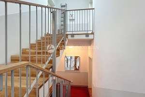 Dachgeschoss-Maisonette mit Terrasse, Aufzug, EBK und Fußbodenheizung! – Bredtschneiderstr. 15, 14057 Westend, Berlin – Vorschaubild 34