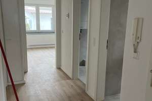 3 Zimmer Wohnung in Mannheim-Rheinau – Die vollständige Adresse der Immobilie erhältst du vom Anbieter., 68219 Rheinau, Mannheim – Vorschaubild 2