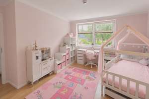 DREI ZIMMER VOLLER WOHNKOMFORT
mit modernem, offenem Küchenbereich – Die vollständige Adresse der Immobilie erhältst du vom Anbieter., 22525 Stellingen, Hamburg – Vorschaubild 9