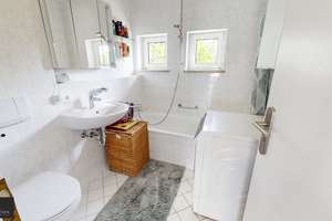 Traumwohnung mit zwei großen Dachterrassen nur 10-Gehminuten von der U- und S-Bahn entfernt – Die vollständige Adresse der Immobilie erhältst du vom Anbieter., 81825 Gartenstadt Trudering, München – Vorschaubild 32