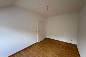 Sofort verfügbare Doppelhaushälfte mit Garten in ruhiger Wohnlage von Nürnberg-Brunn – Die vollständige Adresse der Immobilie erhältst du vom Anbieter., 90475 Brunn, Nürnberg – Vorschaubild 17