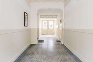 Charmante 2-Zimmer-Altbauwohnung nahe dem beliebten Rüdesheimer Platz – Nauheimer Straße 25, 14197 Wilmersdorf, Berlin – Vorschaubild 4