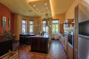 Charmante Altbauwohnung mit großzügigem Schnitt und Balkon im Herzen von Leipzig