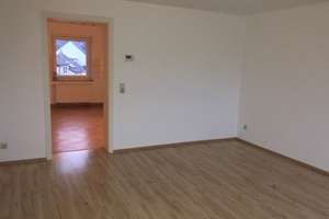 Mit Blick auf Phönix West ! 2,5 Zimmer 61m² Wohnung, Tagesl.-Duschbad, moderne Gas-Brennwertheizung – Die vollständige Adresse der Immobilie erhältst du vom Anbieter., 44263 Hörde (Ortsteil), Dortmund – Vorschaubild 2