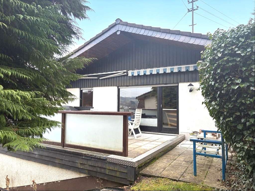 Immobilie in Steinebach/Sieg - Einfamilienhaus in ruhiger Lage (Nähe Gebhardshain)  - Bild 3