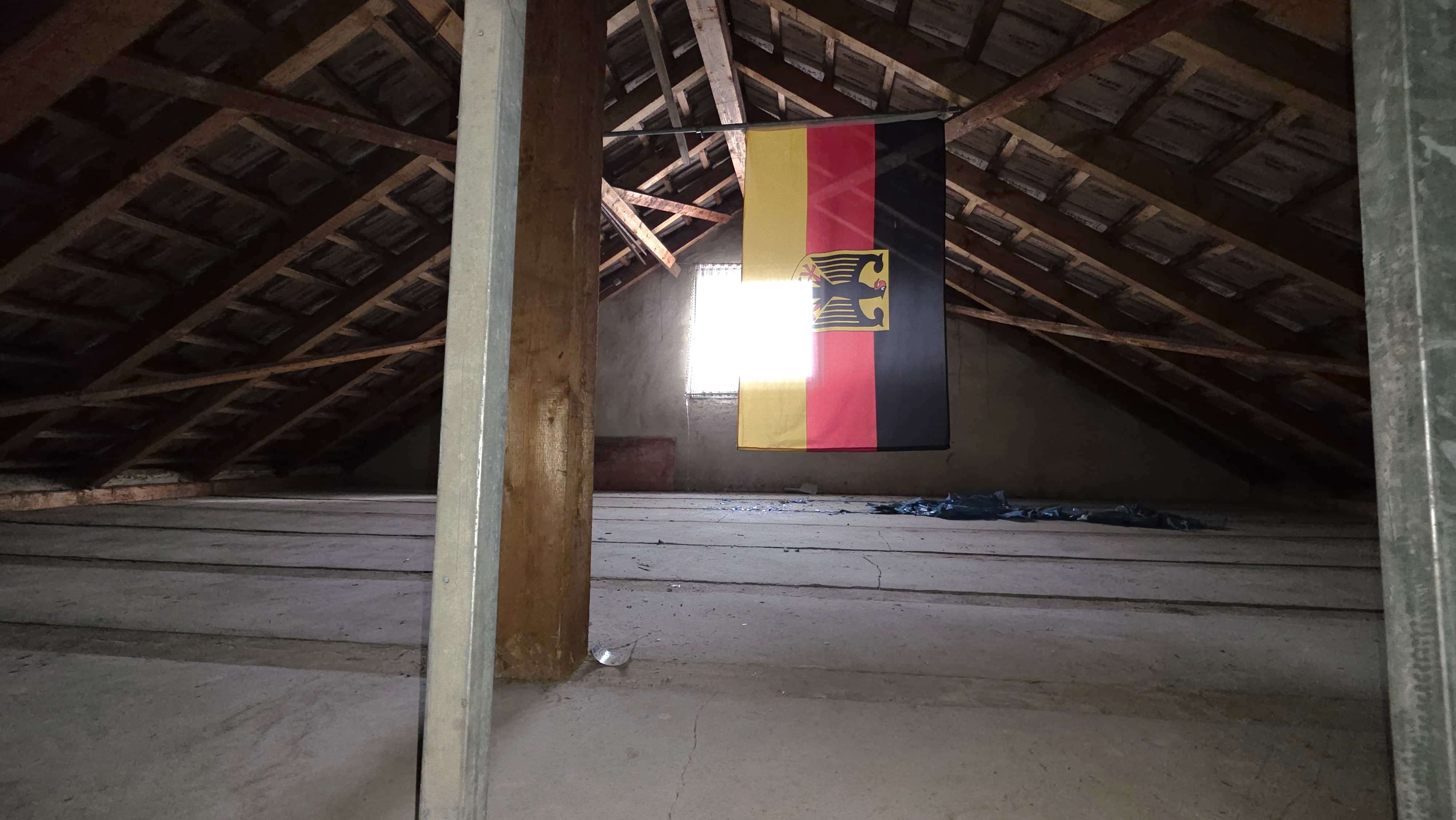 Immobilie in Philippsburg - 1-2 Familienhaus mit gutem Raumangebot und großen Garagentrakt der ideal für Hobbyhandwerker ist - Bild 22