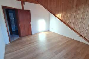 Helle und gemütliche 3-Zimmer-Dachgeschosswohnung mit Balkon, EBK, inkl. TG-Stellplatz in Köln – Frohnhofstr. 104, 50827 Ossendorf, Köln – Vorschaubild 20