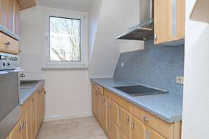Charmante 4 Zimmer Dachgeschosswohnung – Die vollständige Adresse der Immobilie erhältst du vom Anbieter., 45289 Burgaltendorf, Essen – Vorschaubild 5