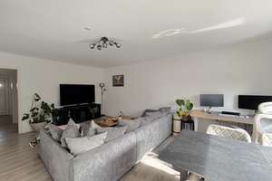 Sonnige 3,5 Zimmer Wohnung mit Balkon und guter Raumaufteilung in Frohnhausen – Frohnhauser Str 419, 45144 Frohnhausen, Essen – Vorschaubild 1
