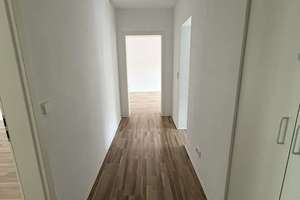 Gepflegte 4-Zimmer-Wohnung mit Balkon – Traubenstraße 53, 70176 Rosenberg, Stuttgart – Vorschaubild 6