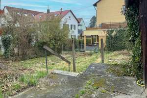 Schönes Zweifamilienhaus im Ortskern mit Garten ! – Die vollständige Adresse der Immobilie erhältst du vom Anbieter., 72800 Eningen unter Achalm – Vorschaubild 3