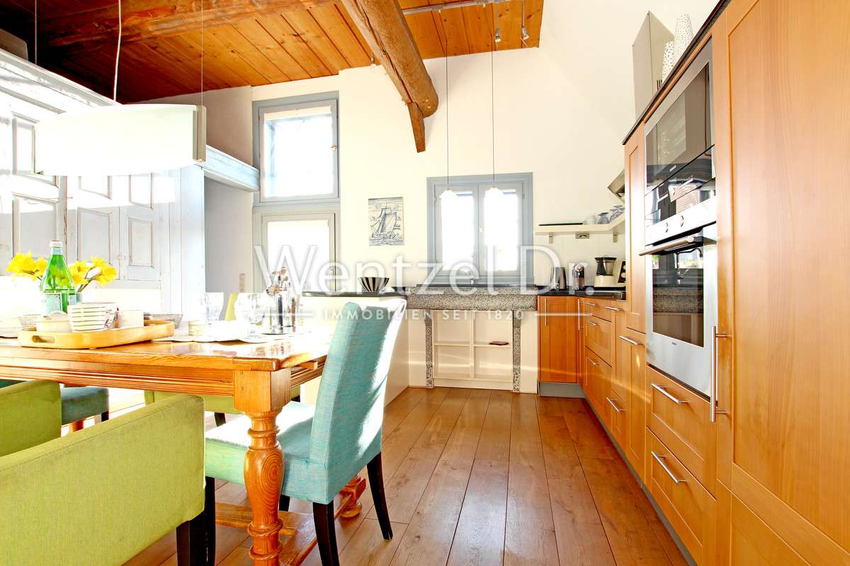 Immobilie in Grünendeich - Einzigartiges und komplett saniertes Fachwerk-Juwel zum Kauf in Grünendeich - Wentzel Dr. - Bild 2