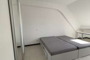 Über den Dächern Leipzigs: Möblierte 2-Raum-Wohnung mit sonniger Loggia & EBK – Paul-List-Straße 24, 4103 Zentrum-Südost, Leipzig – Vorschaubild 5