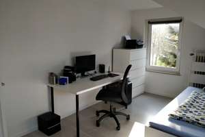 Lichtdurchflutete 2 - Zimmer Dachgeschosswohnung – Akazienstr. 5, 52080 Haaren, Aachen – Vorschaubild 5