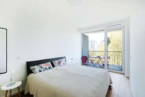 Lichtdurchflutete, geschmackvoll neu möblierte Wohnung mit Parkblick (flexibler Zeitmietvertrag) – Schöneberger Ufer 5c, 10785 Kreuzberg, Berlin – Vorschaubild 4