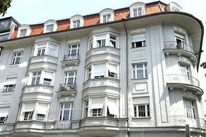 Altbauliebe pur – stilvolle 5-Zimmer-Wohnung mit Charakter – Die vollständige Adresse der Immobilie erhältst du vom Anbieter., 80636 Sankt Vinzenz, München – Vorschaubild 2