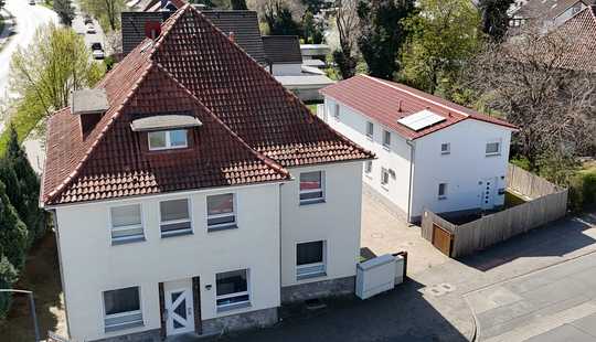 Bild von Zwei Wohnhäuser auf einem Grundstück in Hannover-Anderten
