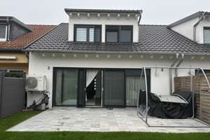 MA - BLUMENAU !!! Neuwertige & freiwerdende DHH mit großen Garten + 2 KFZ Stpl. / ENERGIE KLASSE A – Die vollständige Adresse der Immobilie erhältst du vom Anbieter., 68307 Sandhofen, Mannheim – Vorschaubild 2