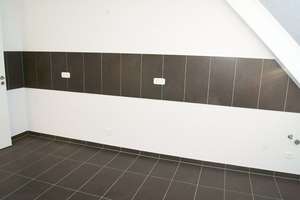 Viel Platz im Dachgeschoss! + Loggia + Parkett + Wanne & Dusche + Fußbodenheizung + PKW-Stellplatz – 4155 Gohlis-Süd, Leipzig – Vorschaubild 15