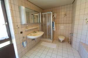 Gepflegtes  Einfamilienhaus mit Einliegerwohnung , Doppelgarage , Garten in Ludwigshafen-Oggersheim – 67071 Oggersheim, Ludwigshafen am Rhein – Vorschaubild 47