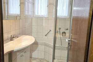 Wohnhaus mit Zwei-Zimmer-Einliegerwohnung in sehr schöner Süd-Wohnlage mit Fernsicht – 74081 Klingenberg, Heilbronn – Vorschaubild 27