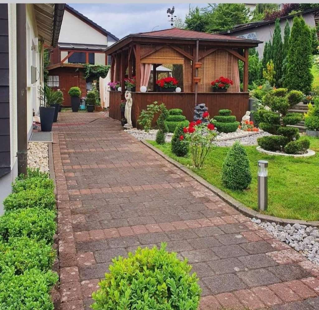 Immobilie in Olpe - Großzügiges Zuhause mit Einliegerwohnung in ruhiger Lage - Bild 0