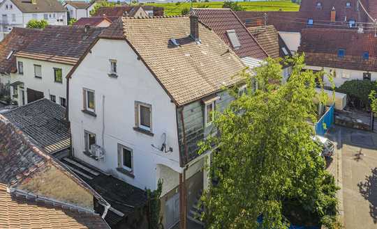 Einfamilienhaus mit Hof, Nebengebäude und Ausbaupotenzial!