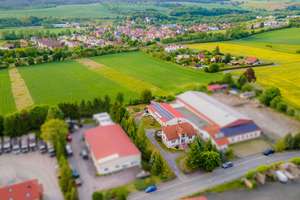 Perfekt für Unternehmer: Gewerbeensemble mit Werkhalle, Büroflächen und 
Einliegerwohnung – Im Weinberg 11, 7318 Nimritz – Vorschaubild 2
