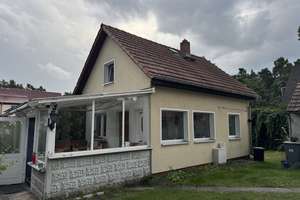 Charmantes Einfamilienhaus mit Garten zur Miete – Grünstädter Weg 74, 12559 Müggelheim, Berlin – Vorschaubild 2