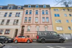 Solide Investition in historische Bausubstanz–Denkmalgeschütztes Mehrfamilienhaus in Heckinghausen – Die vollständige Adresse der Immobilie erhältst du vom Anbieter., 42289 Heckinghausen, Wuppertal – Vorschaubild 1