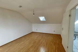 Ab sofort bezugsfrei –  Dachgeschosswohnung in beliebter Lage der Mainzer Neustadt. – Adam-Karillion-Straße 00, 55118 Neustadt, Mainz – Vorschaubild 19
