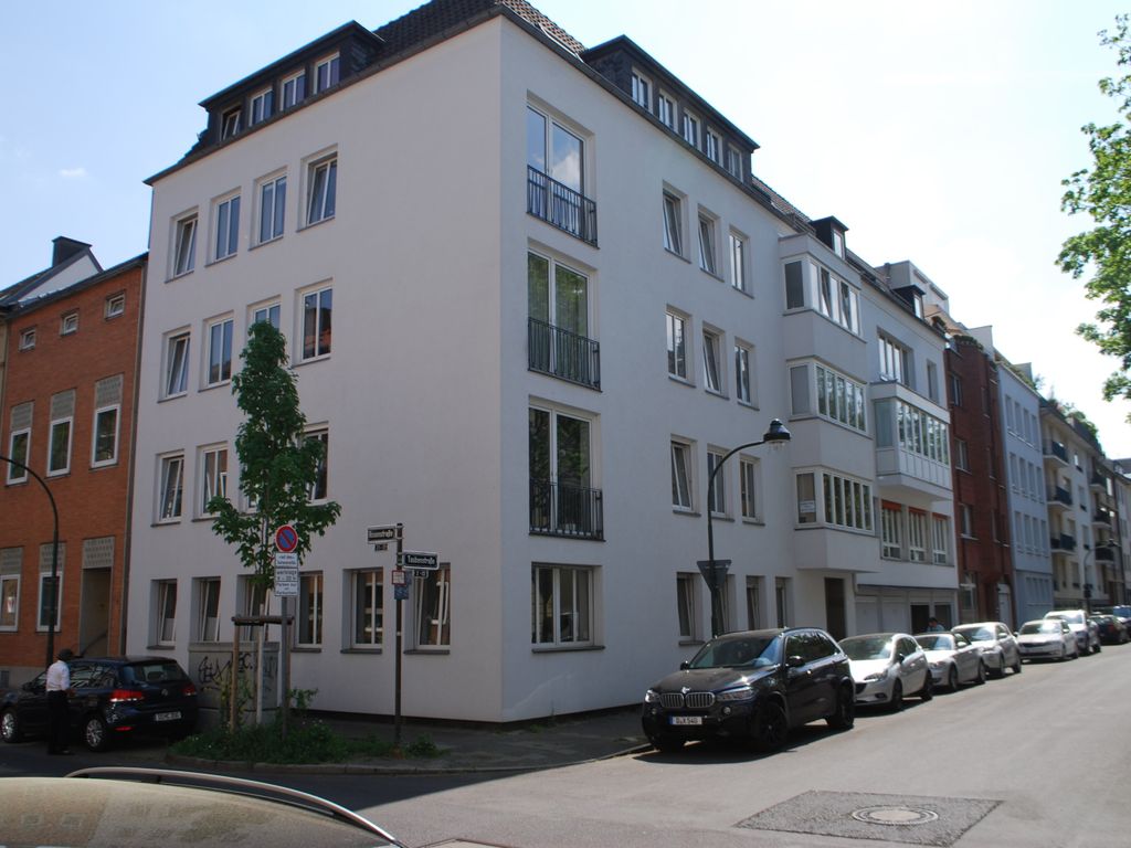 Gemütliche 2-Zimmer-Wohnung mit Balkon und Einbauküche am Hofgarten
