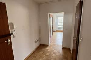 2-Zimmer Dachgeschosswohnung in Düsseldorf-Lohausen – Niederrheinstraße 185, 40474 Lohausen, Düsseldorf – Vorschaubild 3