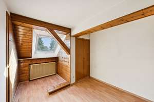 Familienidylle in Lichterfelde,
Architektur der 30er Jahre in schöner Lage. – Die vollständige Adresse der Immobilie erhältst du vom Anbieter., 12209 Lankwitz, Berlin – Vorschaubild 26