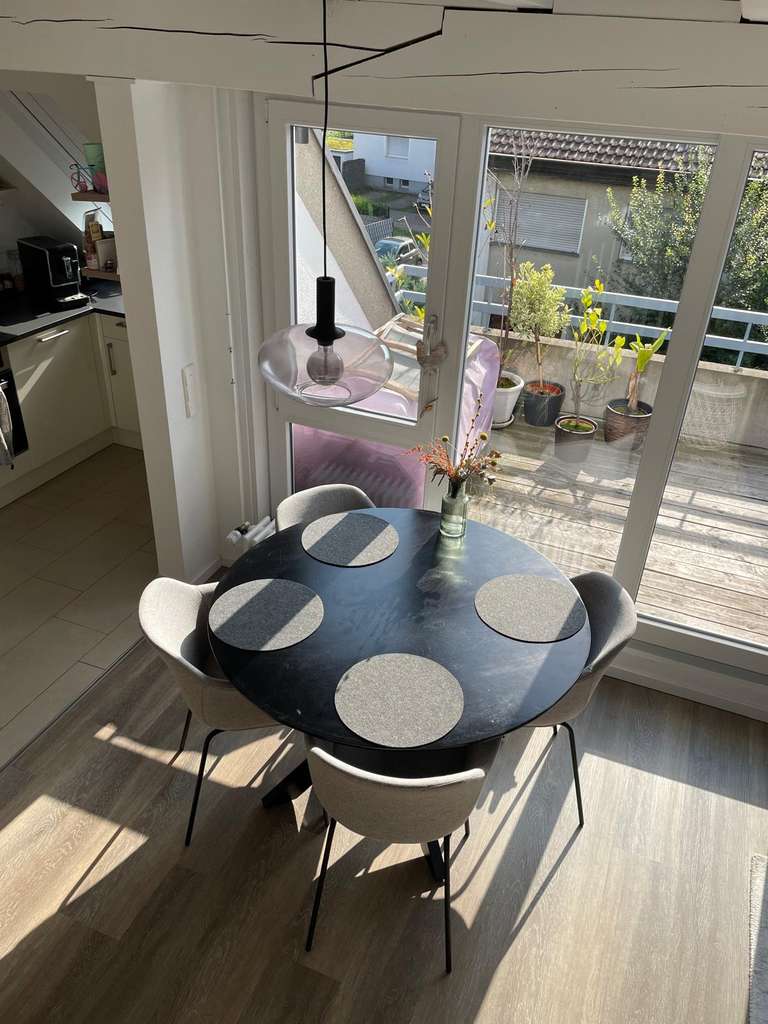 +++ provisionsfrei +++ renovierte 2,5-Zi.-Maisonette-Whg., DG, Balkon/EBK in Fellbach